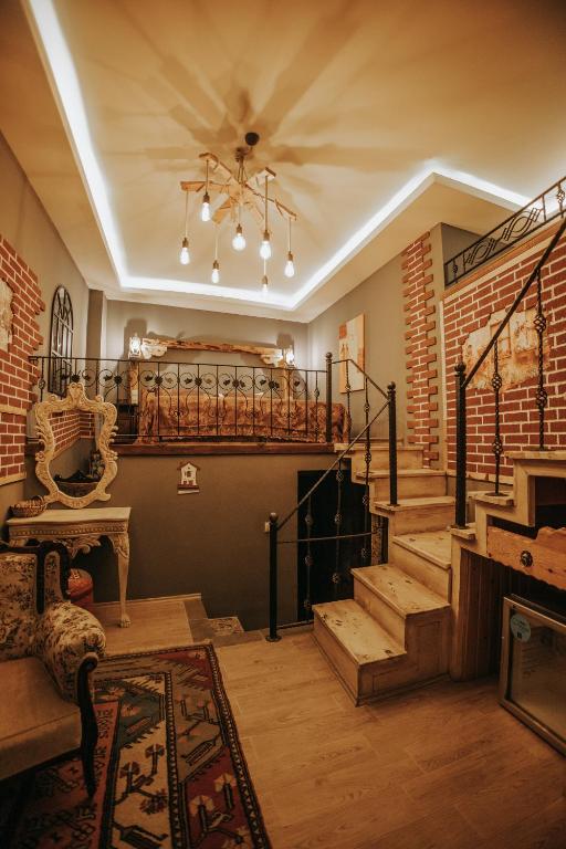 Vintage Cave House Hotel - Design Triple Room