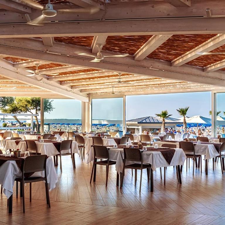 Restauracja lub miejsce do jedzenia w obiekcie Appartmento S3M
