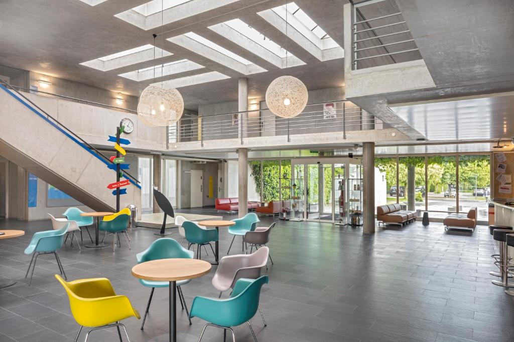 Lausanne Youth Hostel Jeunotel - Resim 39