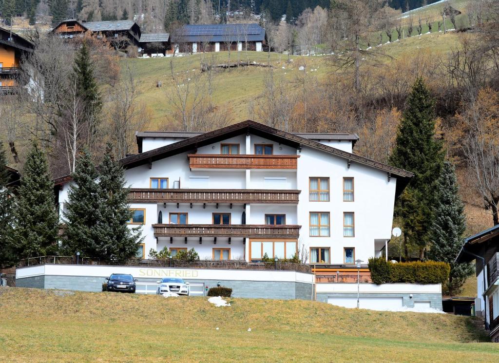 The building in which Az apartmant is located