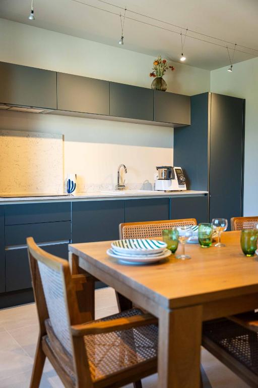 OUSTAU DE MARIE - 15