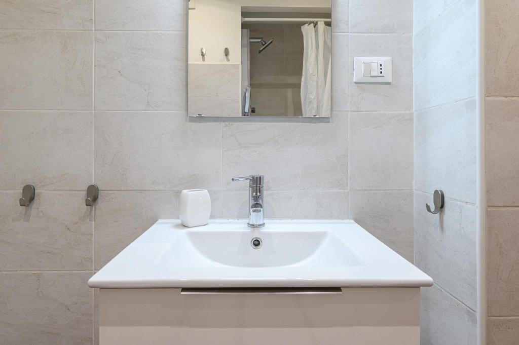 A bathroom at ROMA - Bel Poggio Country House