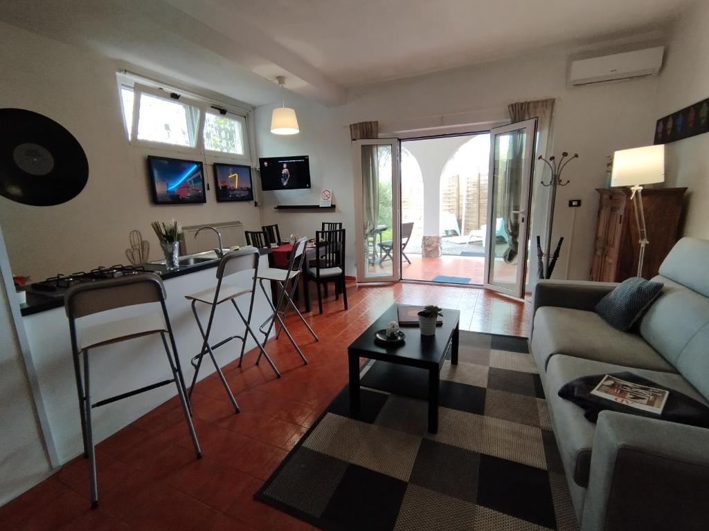 A television and/or entertainment centre at ROMA - Bel Poggio Country House