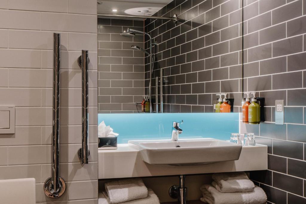 Holiday Inn Express Liverpool - Central by IHG - Resim 27