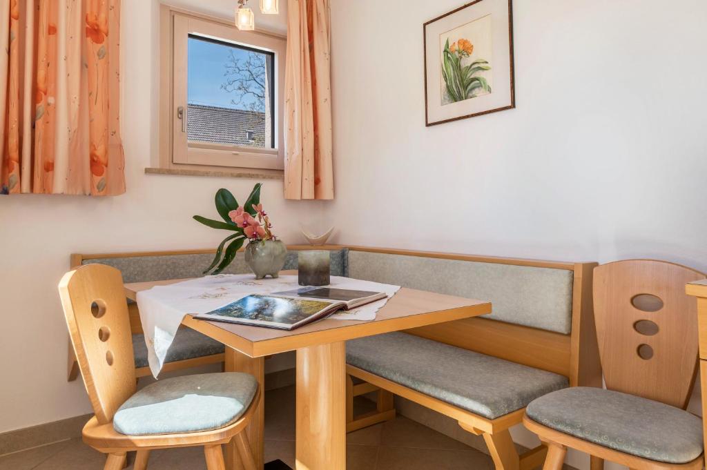 Posezení v ubytování Haus Rosengarten Apt A
