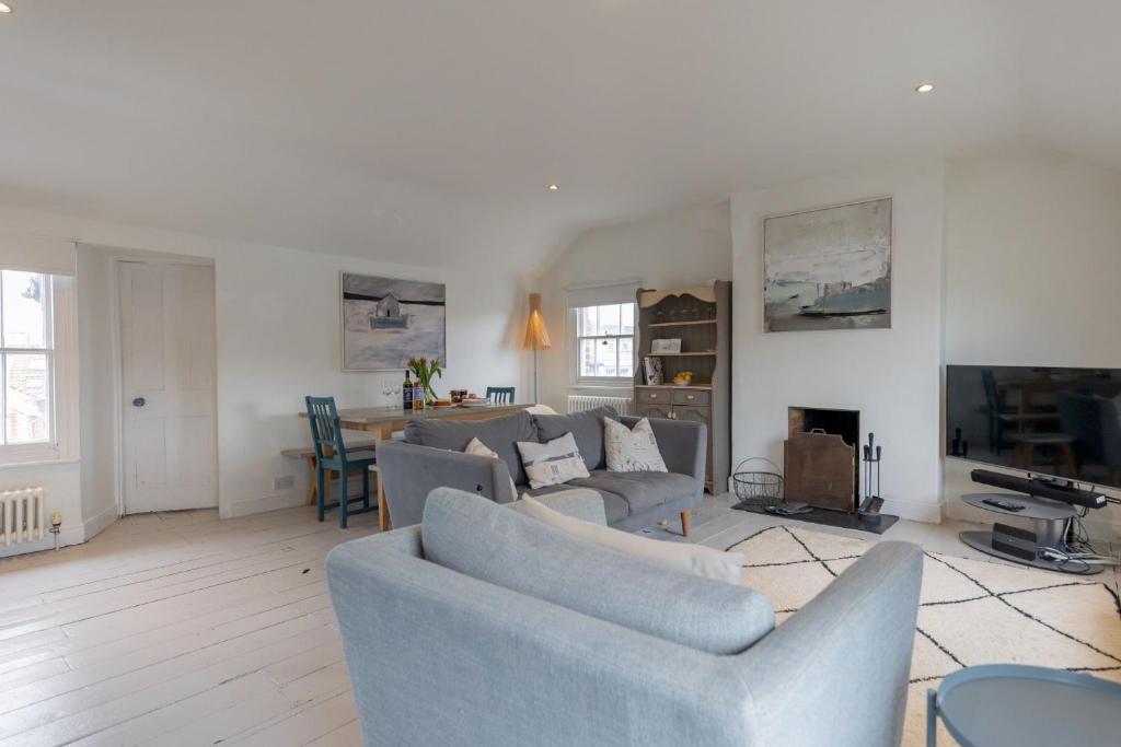 Lighthouse Loft 5