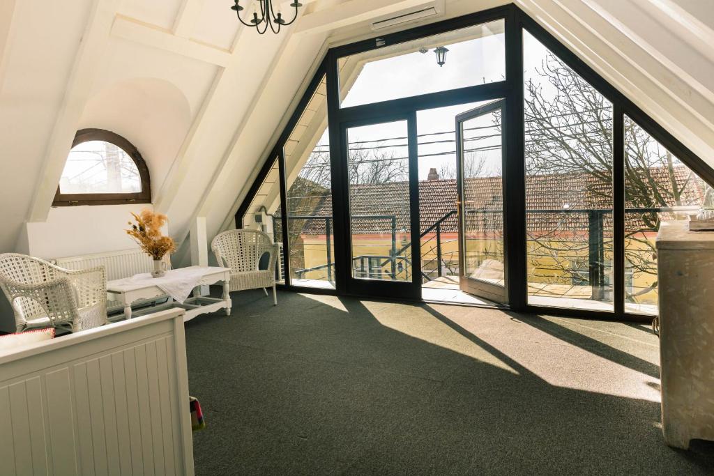 Casa Thea Cheile Nerei - Estudio Familiar