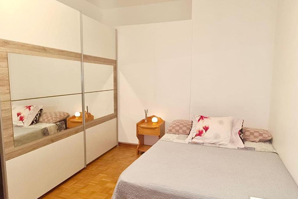 Ένα ή περισσότερα κρεβάτια σε δωμάτιο στο Espacioso apartamento