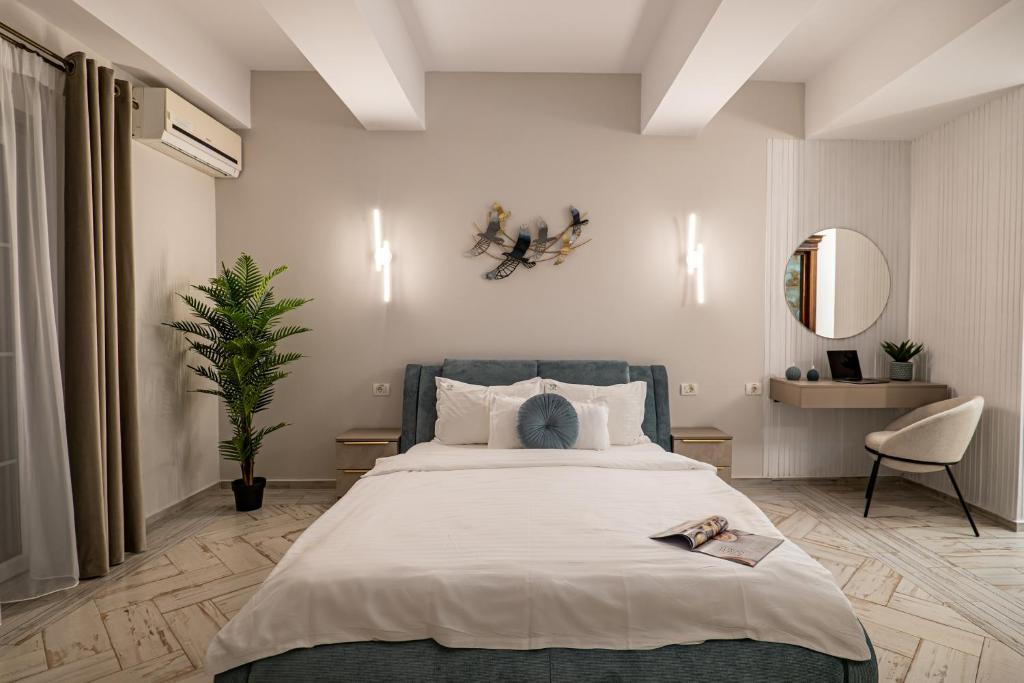 
Double Room with Side Sea View
