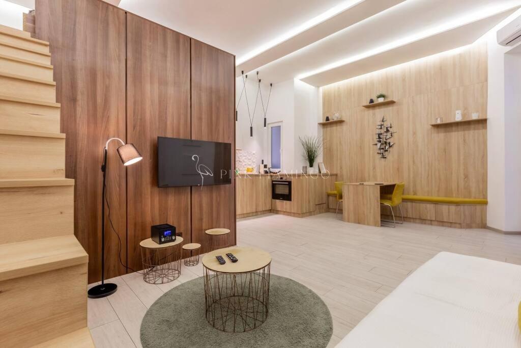 Unique Style Loft - Pink Flamingo 1074 Budapest, 37 Dohány utca kép - 1