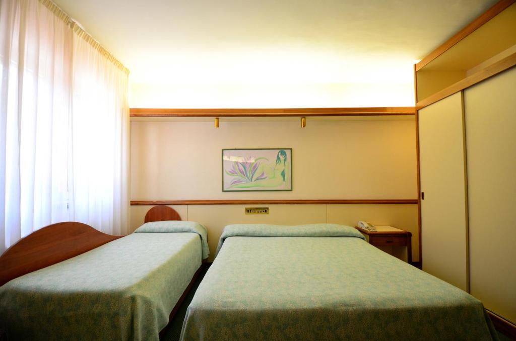 Grand Hotel delle Rocche - Standard Triple Room