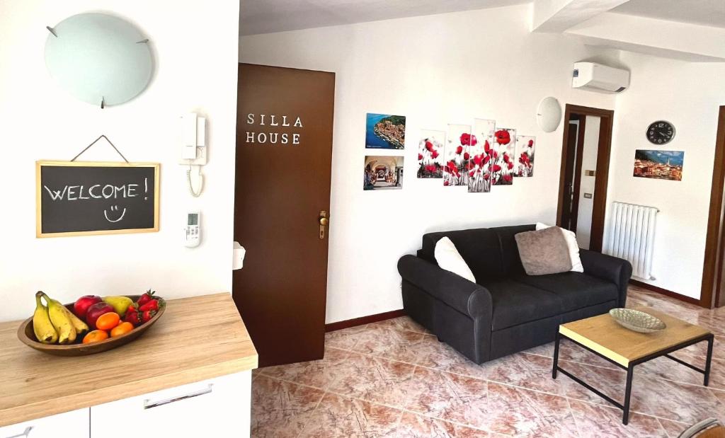 Kuchyň nebo kuchyňský kout v ubytování Silla House - A due passi dal lago