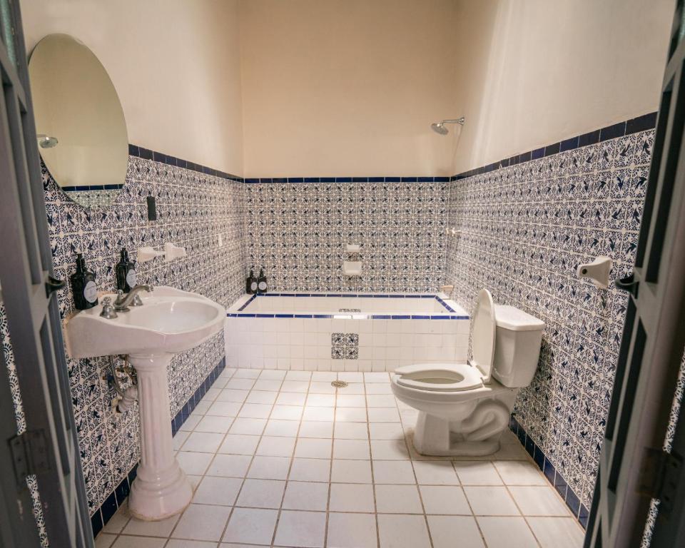 Koupelna v ubytování Coliving Chingon