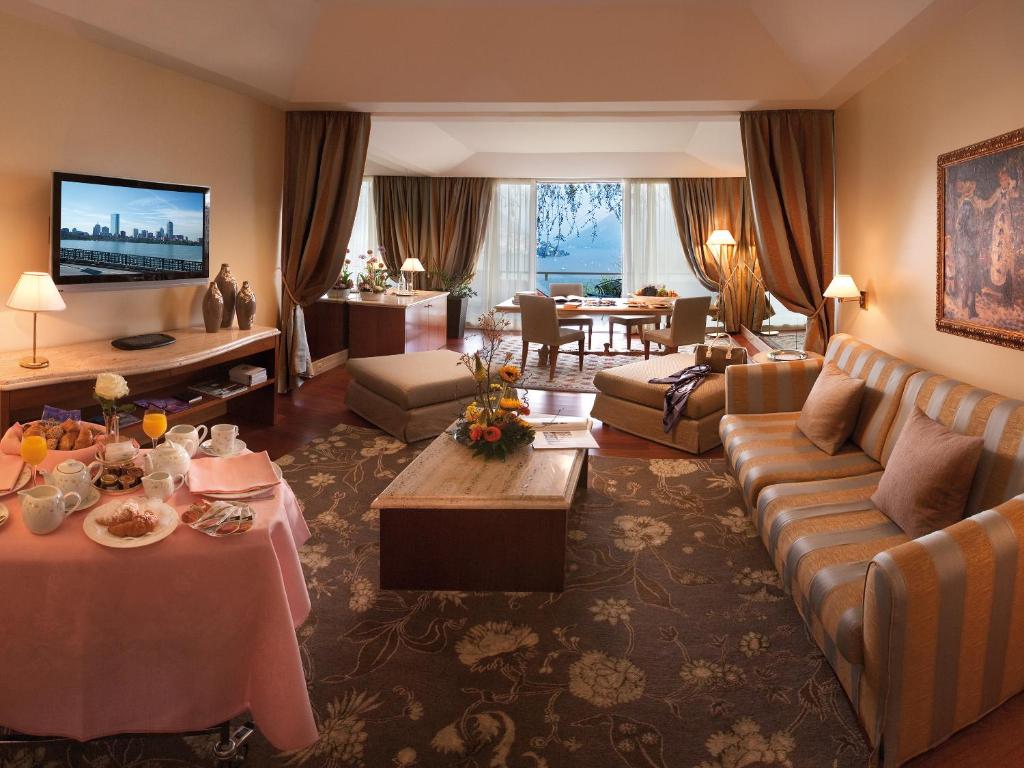 
Signature Lake Suite with Balcony and Private Spa Access
