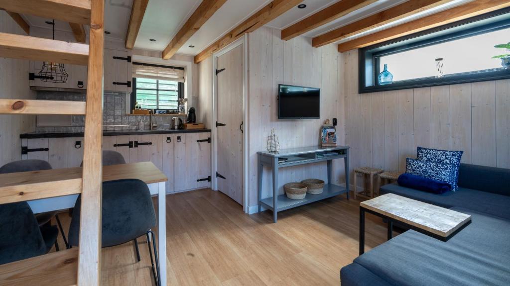 Kuchyň nebo kuchyňský kout v ubytování Luxury Chalets Monnickendam