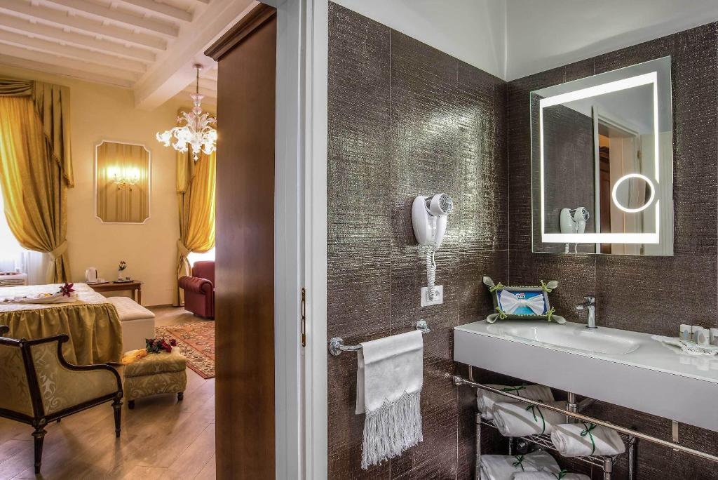 Kúpeľňa v ubytovaní Trevi Rome Suite