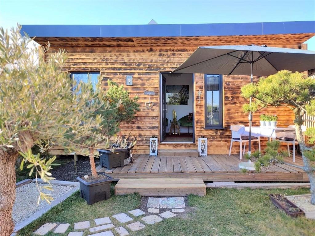 Tolles Ferienhaus in Fertrákos mit Garten, Grill und Terrasse