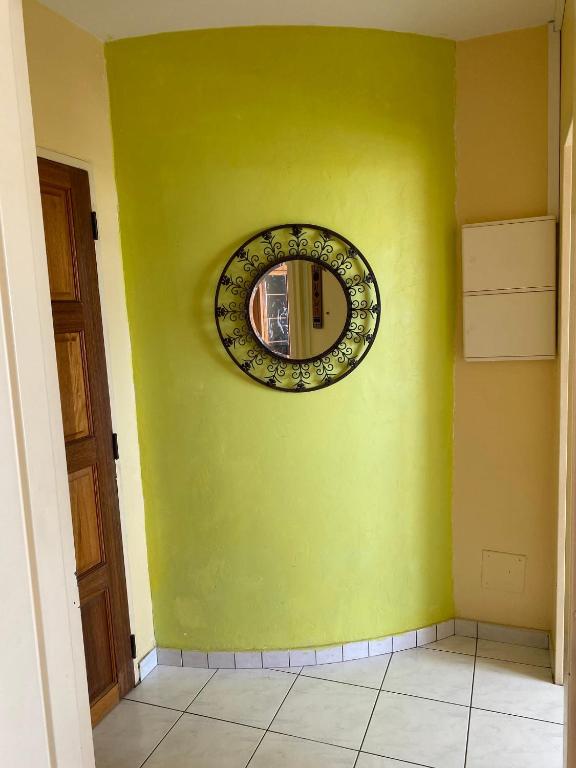 Fotografie z fotogalerie ubytování Appartement charmant à Saint-Denis avec vue sur la mer - 43 m² v destinaci Saint-Denis