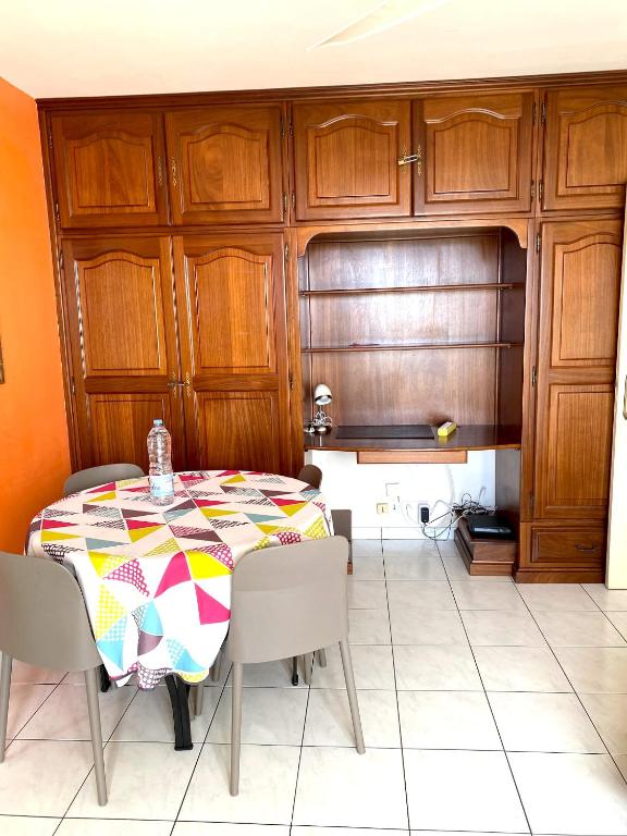 Fotografie z fotogalerie ubytování Appartement charmant à Saint-Denis avec vue sur la mer - 43 m² v destinaci Saint-Denis