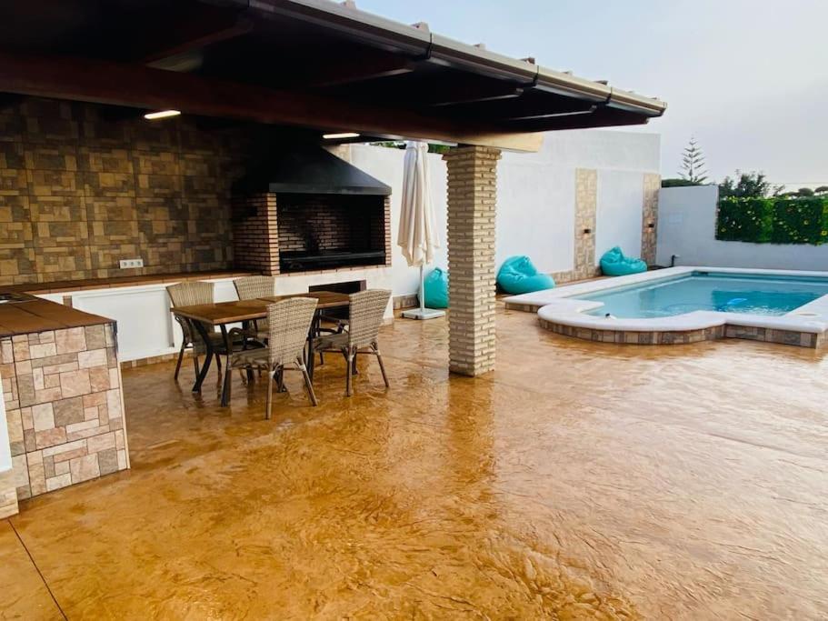 A piscina localizada em Orilla Home ou nos arredores