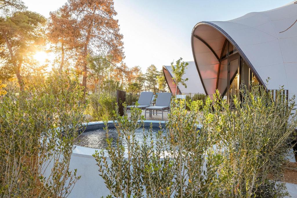 91 Athens Riviera, The Resort - Resim 16