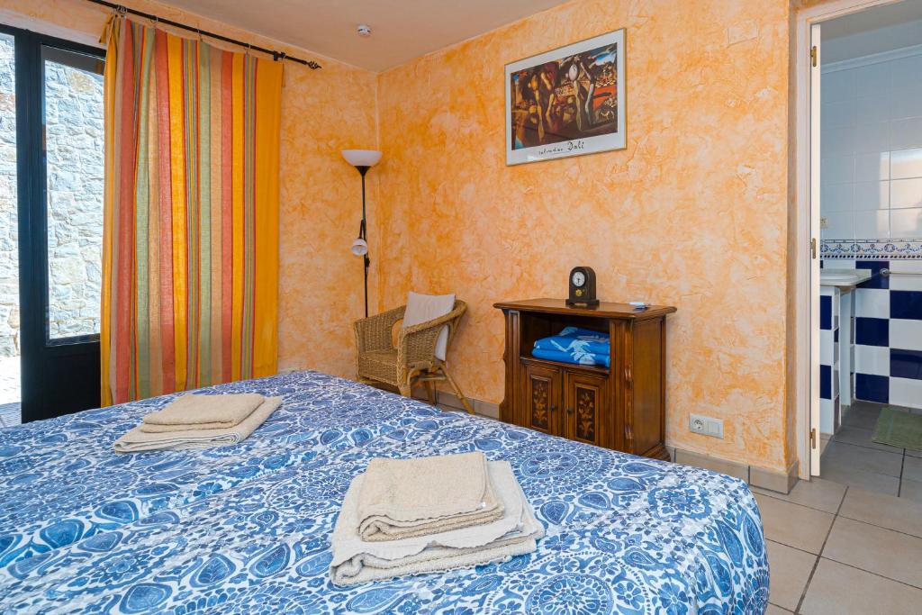 Postel nebo postele na pokoji v ubytování Stunning Villa Carichel Blanc