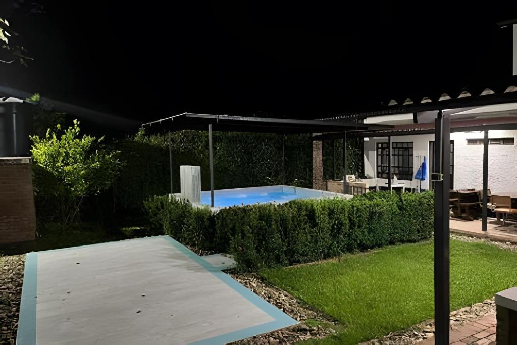 Bazén v ubytování Hermosa finca plan ecológico Brisas de 4 Esquinas nebo v jeho okolí