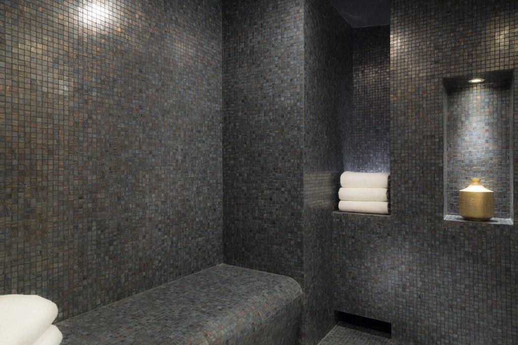 La Clef Tour Eiffel Paris by The Crest Collection - Resim 10