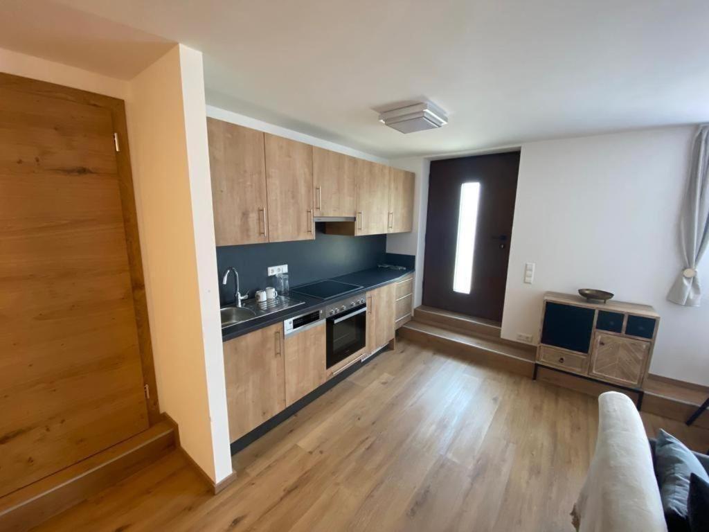 Kuchyň nebo kuchyňský kout v ubytování Villa Waidblick