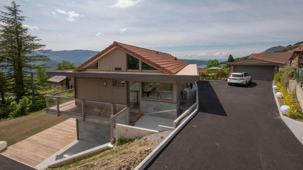 Výhľad na hory alebo výhľad na hory priamo z apartmánu