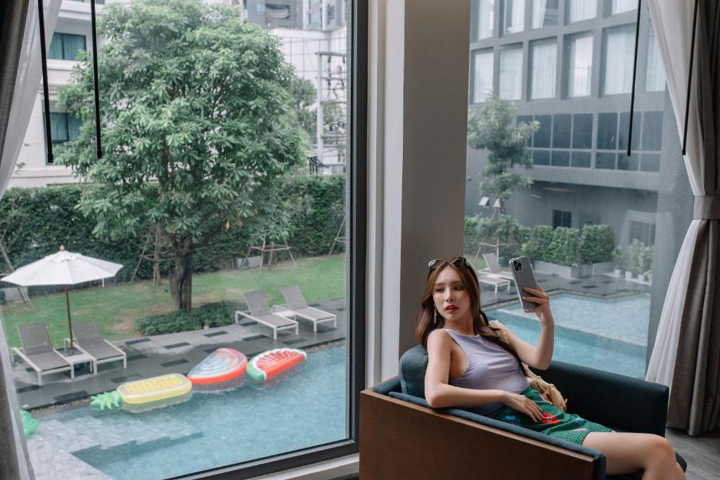 
Deluxe Double Room Non-Smoking – Pool View
