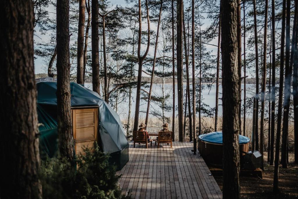 Příroda nedaleko luxury tent