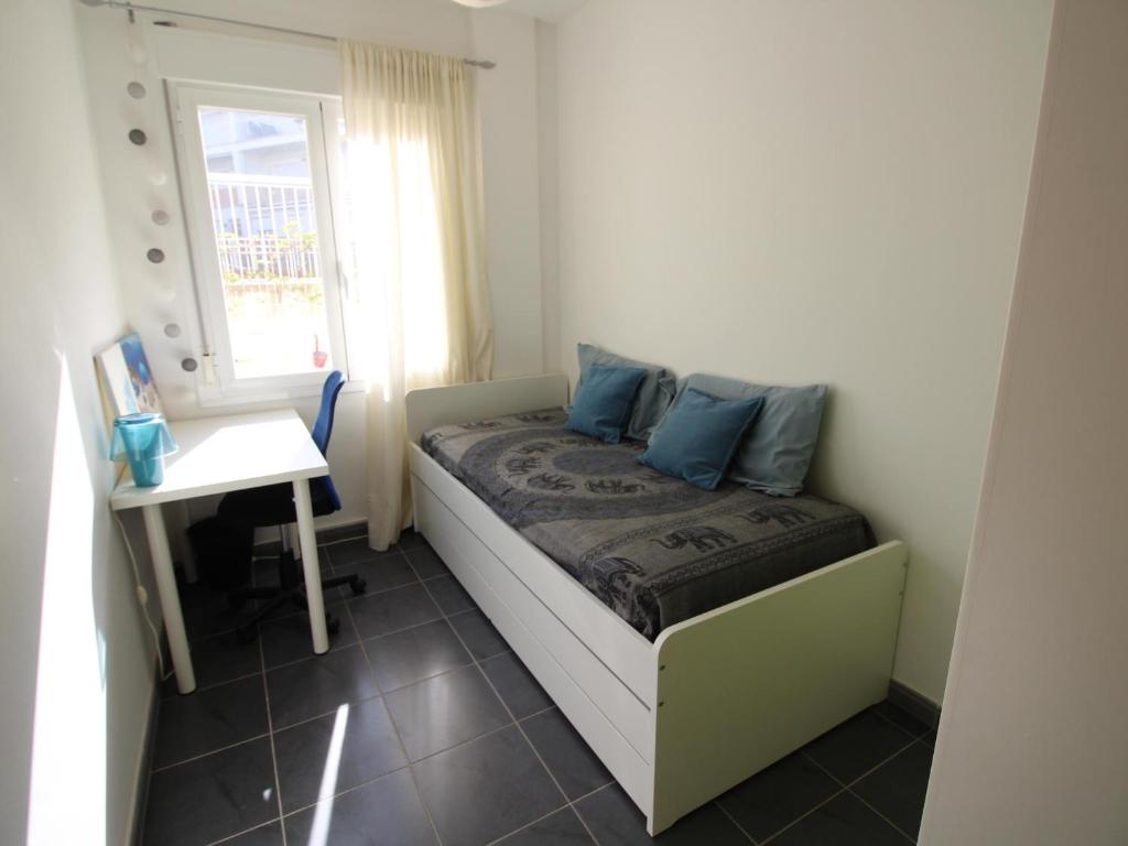 Postel nebo postele na pokoji v ubytování Apartamento moderno, cerca de playa Les Tonyines, piscina comunitaria, terraza y WiFi - ES-228-141