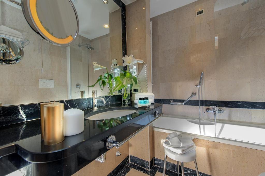 Cardinal Hotel St. Peter - Resim 12