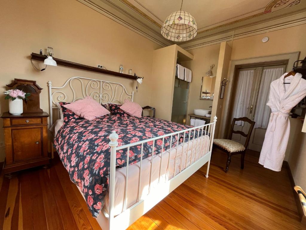 Łóżko lub łóżka w pokoju w obiekcie Villa il Maiale Bianco Bed & Breakfast