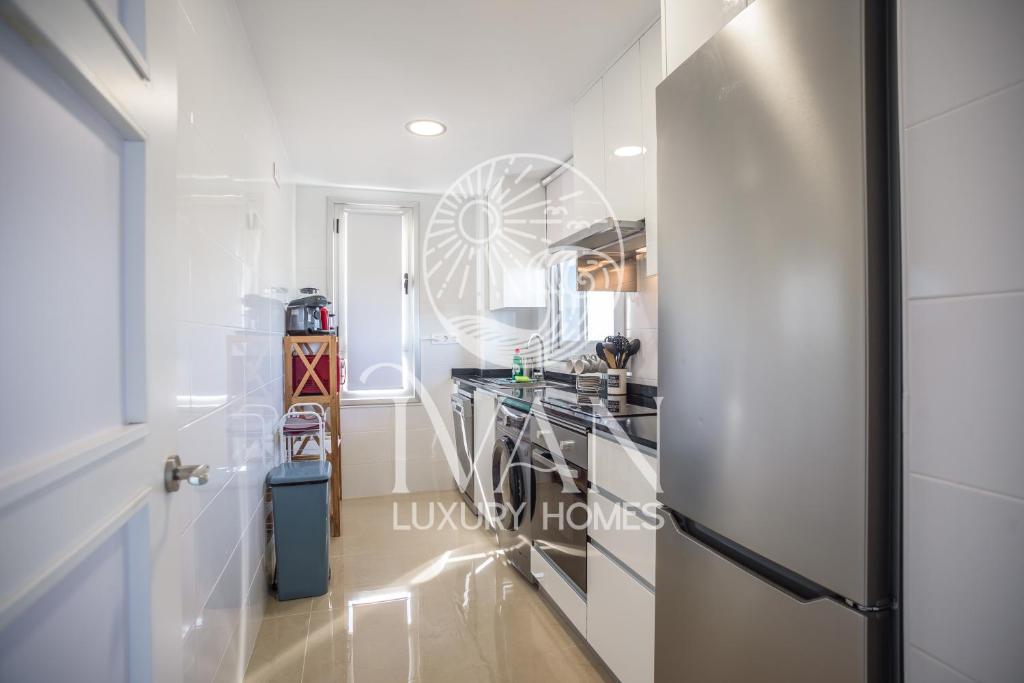 Kuchyň nebo kuchyňský kout v ubytování Casa Mural Ivan Luxury Homes 6ªPlta Norte 1ªLinea
