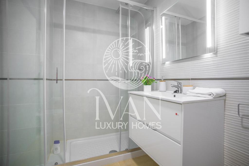 Koupelna v ubytování Casa Mural Ivan Luxury Homes 6ªPlta Norte 1ªLinea