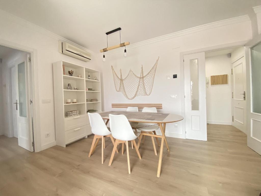 Fotografie z fotogalerie ubytování R34 Ático RAMBLA v destinaci Calafell