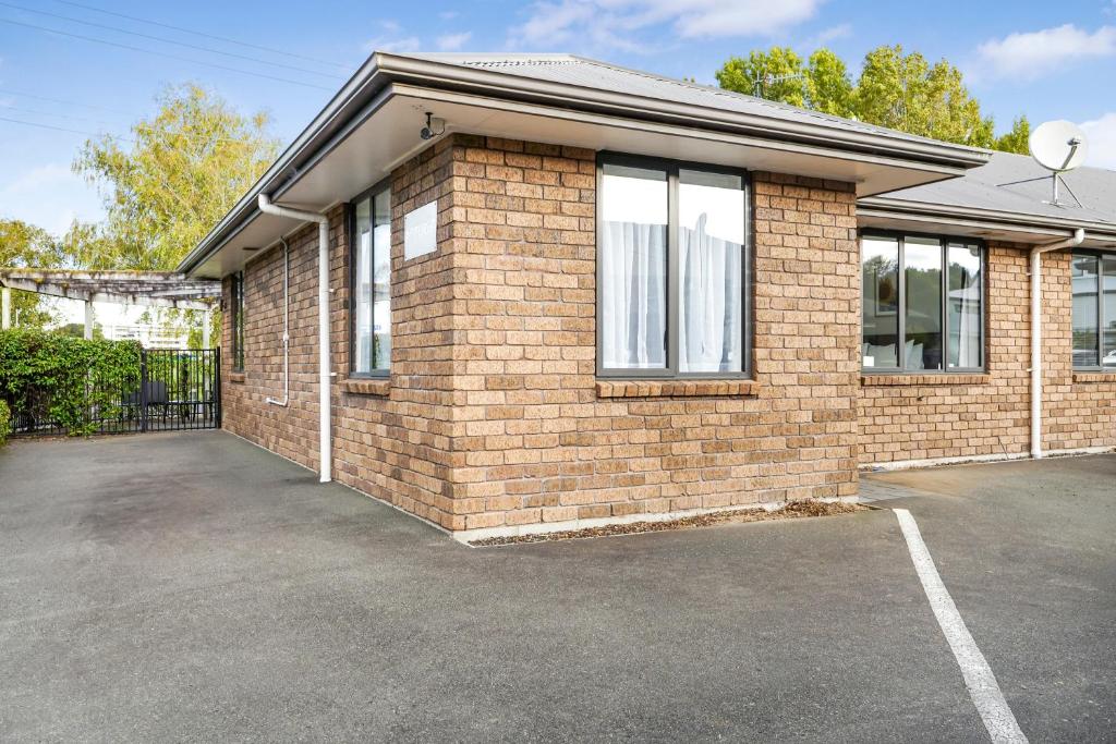 Park Scenery, Proximity and Value - By KOSH BNB - Resim 16