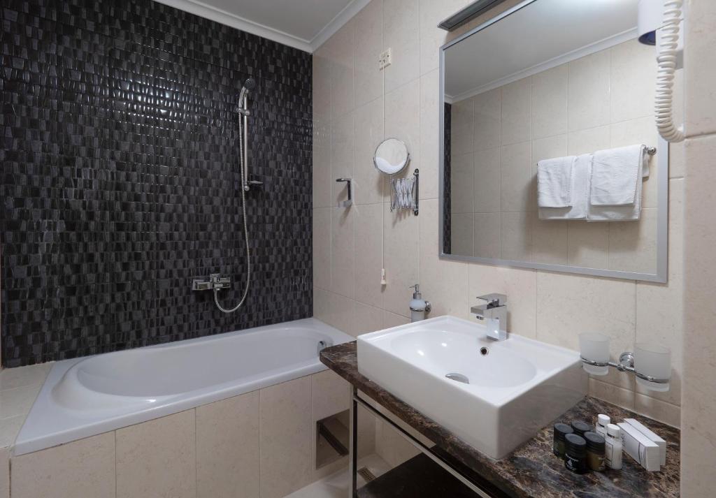 Hotel Tara Becici - 17