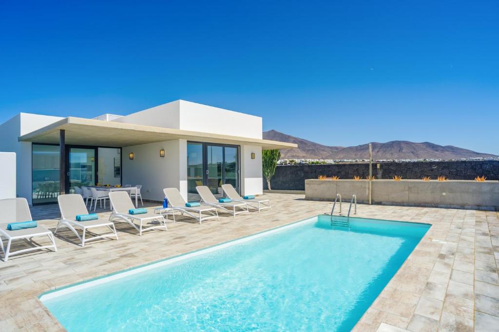 Villa Delioma by Villa Plus