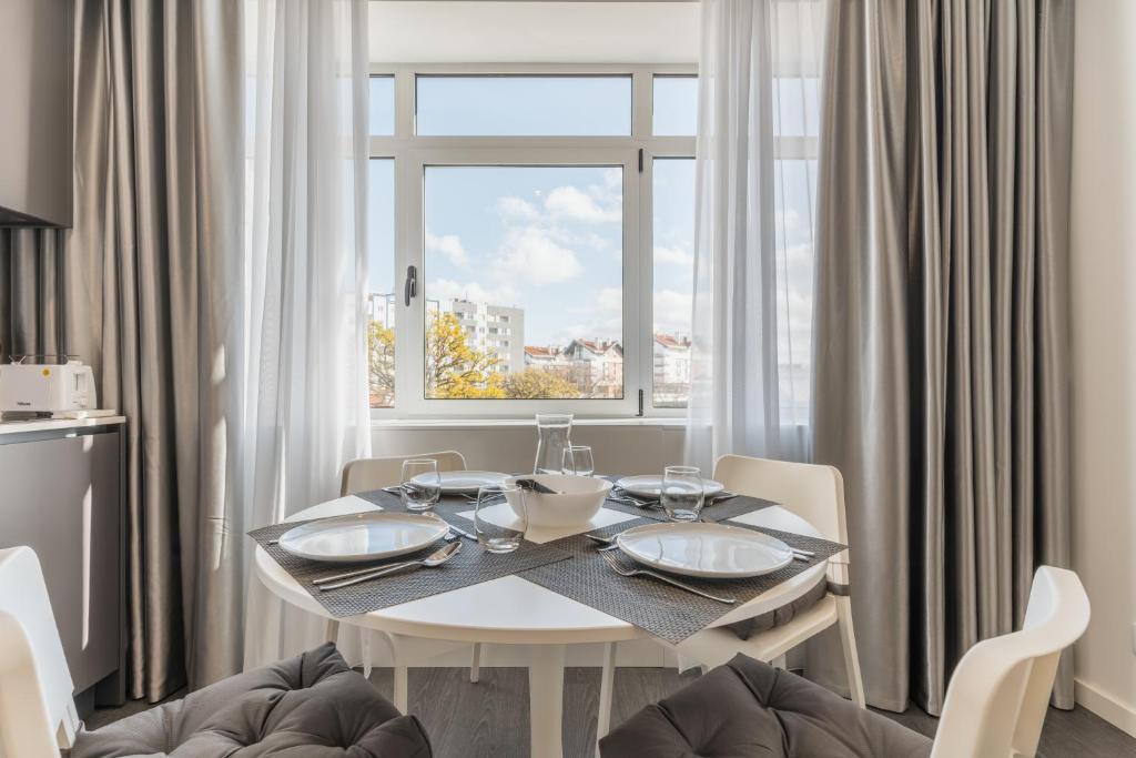 Avenida Concept Studios - 15