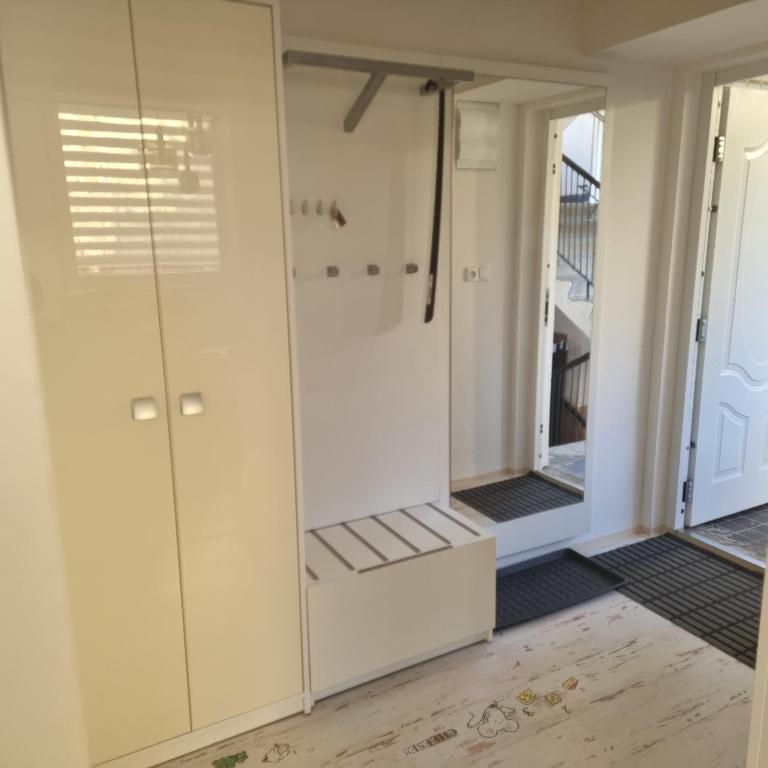 Fotografie z fotogalerie ubytování Bordó apartmán A4 v Chomutově v destinaci Chomutov