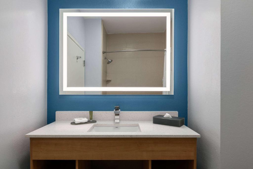 La Quinta Inn & Suites by Wyndham Ft Worth-Burleson - Habitación Queen Estándar Con Dos Camas Queen