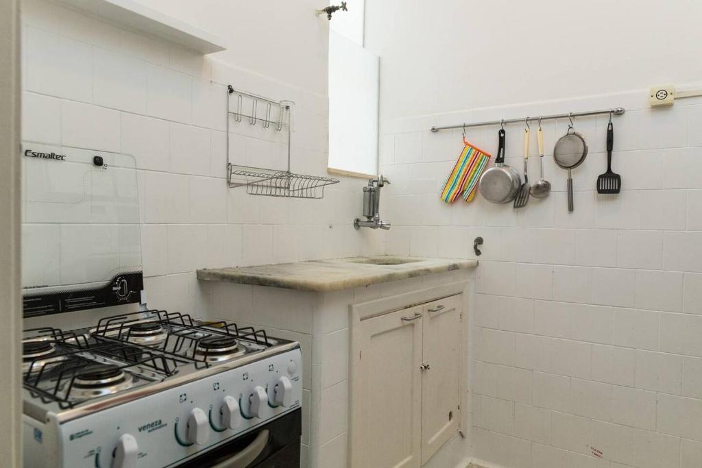Apartamentos Gomes Carneiro 84 - Ipanema - One-Bedroom Apartment