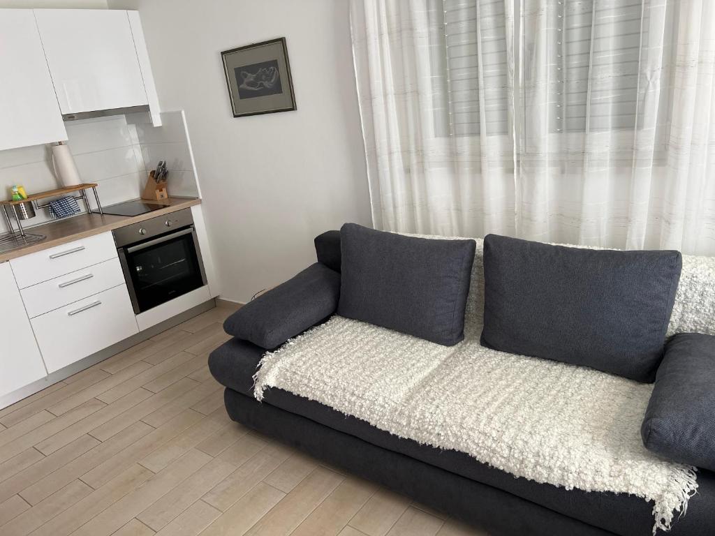Kuchyňa alebo kuchynka v ubytovaní Villa Rudy Holiday Home