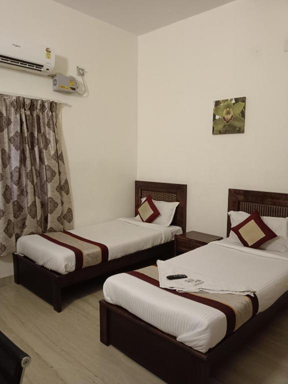 Iris Comfort Inn - Deluxe Twin Room
