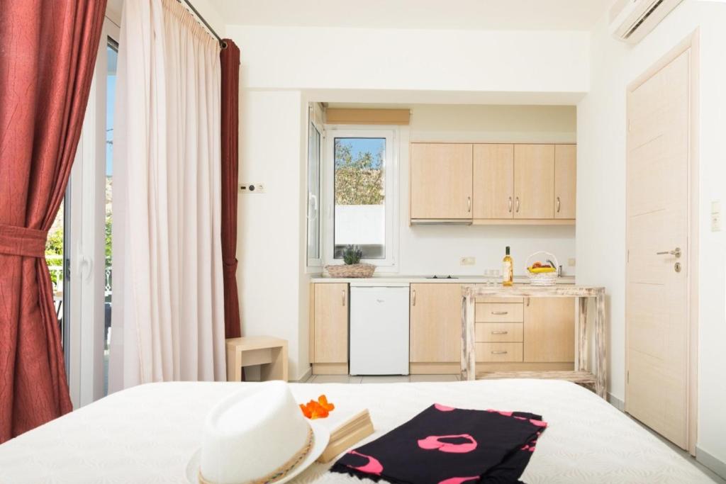 Kuchyň nebo kuchyňský kout v ubytování Hotel Sunshine Matala