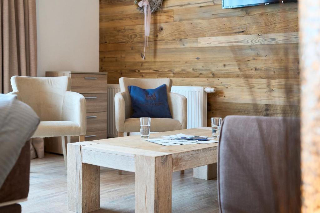 Posezení v ubytování Hotel Alpennest