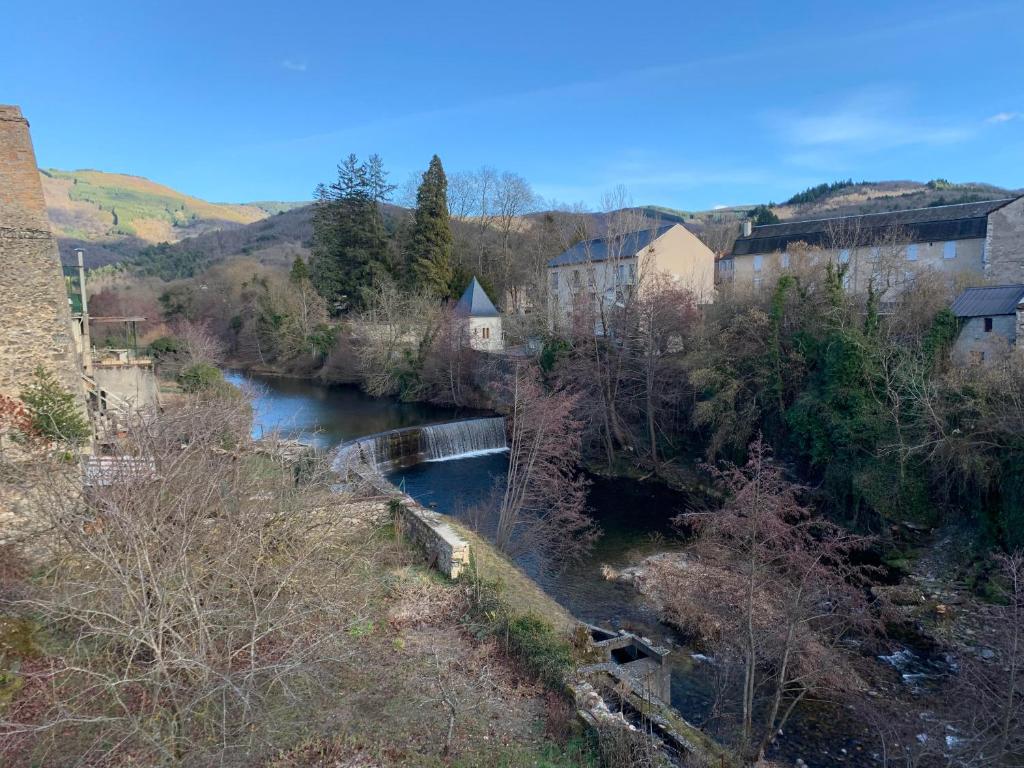 VILLA A LA RIVIERE, SaintJeanduBruel (updated prices 2024)